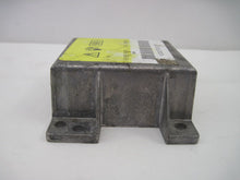Load image into Gallery viewer, AIR BAG COMPUTER Land Rover Discovery 99 00 01 02 03 04 - 730903
