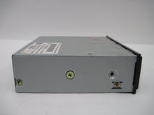 Load image into Gallery viewer, Navigation DVD player G35 350Z 2003 03 2004 04 - 731631
