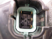 Load image into Gallery viewer, WIPER MOTOR QX56 Titan Armada 2007 07 2008 08 2009 09 2010 10 11 12 13 - 733189
