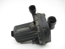 Load image into Gallery viewer, AIR INJECTION PUMP SMOG Audi TT A4 A6 Golf Toureg Jetta 00 01 02 03 04 05 - 09 - 738310
