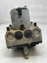 Load image into Gallery viewer, ABS PUMP MERCEDES E320 C43 C280 1997 98 99 - NW1961
