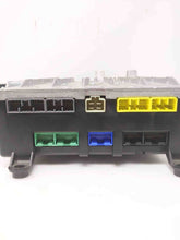 Load image into Gallery viewer, BODY CONTROL MODULE Range Rover 1999 99 2000 00 01 02 - NW37027
