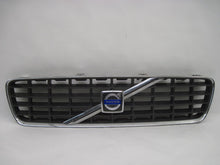 Load image into Gallery viewer, GRILLE Volvo S60 2001 01 2002 02 2003 03 2004 04 - 742826
