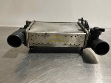 Load image into Gallery viewer, INTERCOOLER Audi A4 Passat 1999 99 2000 00 2001 01 02 - NW106399
