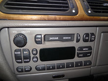 Load image into Gallery viewer, RADIO Jaguar S Type 2000 00 2001 01 2002 02 03 - NW137785
