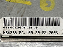 Load image into Gallery viewer, Radio  AUDI A4 2006 - NW7351
