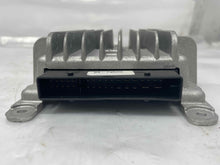 Load image into Gallery viewer, Amplifier Audi RS4 S4 A4 2006 06 2007 07 2008 08 Convertible - NW135954
