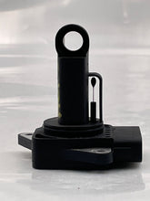 Load image into Gallery viewer, Mass Air Flow Sensor Meter MAF C30 Pickup C70 S40 S60 S80 V40 04-14 - NW5719
