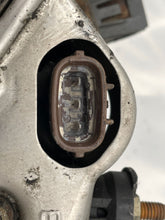 Load image into Gallery viewer, ALTERNATOR TOYOTA RAV 4 RAV4 1998 98 1999 99 2000 00 - NW7184
