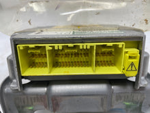 Load image into Gallery viewer, AIR BAG COMPUTER Toyota Rav 4 1998 98 1999 99 2000 00 - NW38461
