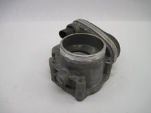 Load image into Gallery viewer, THROTTLE BODY BMW 320I 325I 525I X3 Z3 Z4 01 02 03 - 06 - 755119
