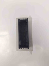 Load image into Gallery viewer, TIRE PRESSURE MONITOR COMPUTER Audi A6 S6 2005 05 06 07 08 09 10 11 - NW28479
