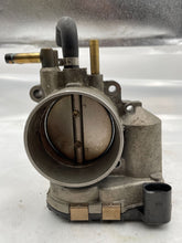 Load image into Gallery viewer, THROTTLE BODY AUDI A4 A6 PASSAT 2000 00 01 02 03 - 05 - NW177690
