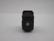 Load image into Gallery viewer, FUEL DOOR SWITCH VOLKSWAGEN PASSAT 2001 01 2002 02 03 04 05 - 758454

