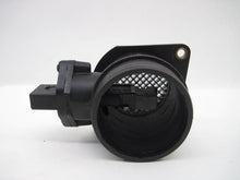 Load image into Gallery viewer, Mass Air Flow Sensor Meter MAF Q7 Beetle Golf Golf Cabriolet 00-11 - 758654
