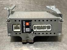 Load image into Gallery viewer, Amplifier Toyota Sequoia 2001 01 2002 02 2003 03 2004 04 - NW139974
