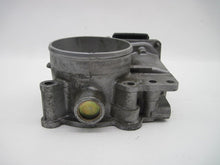 Load image into Gallery viewer, THROTTLE BODY Volvo S40 V70 2004 04 05 06 07 08 - 760039

