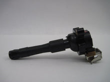 Load image into Gallery viewer, IGNITION COIL BMW 320i 850i M5 X5 Z3 Z8 1995 95 96 - 03 - 762052
