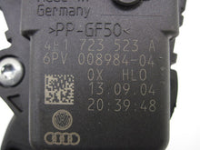 Load image into Gallery viewer, ELECTRONIC PEDAL ASSEMBLY Audi A6 2005 05 - 762876
