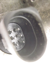 Load image into Gallery viewer, THROTTLE BODY BMW 330I X3 X5 Z3 Z4 2001 02 03 04 05 06 - 763966
