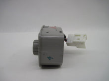 Load image into Gallery viewer, AC HEATER TEMP CONTROL Toyota Sienna 2004 04 2005 05 06 07 08 09 10 Rear CE LE - 765517
