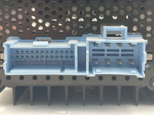 Load image into Gallery viewer, Radio  MERCEDES ML-CLASS 2000 - NW7467
