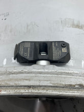 Load image into Gallery viewer, WHEEL RIM R320 R350 R500 R63 2007 07 17x7 - NW200615
