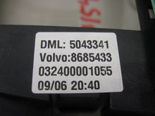 Load image into Gallery viewer, Console Volvo S60 2004 04 - 769467
