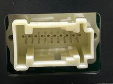 Load image into Gallery viewer, SPEEDOMETER CLUSTER Mercedes-Benz C230 C280 C350 C55 2006 06 - NW161030
