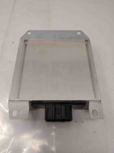 Load image into Gallery viewer, Radio  AUDI A4 2004 - NW7347
