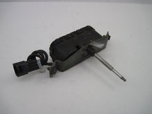 Load image into Gallery viewer, HEADLIGHT WIPER MOTOR Volvo S80 2003 03 - 774458
