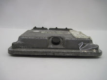 Load image into Gallery viewer, ECU ECM COMPUTER Jetta 2000 00 2001 01 2.0L - 775748
