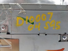 Load image into Gallery viewer, Radio  SAAB 9-5 2004 - NW139595
