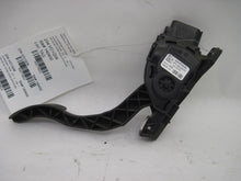 Load image into Gallery viewer, ELECTRONIC PEDAL ASSEMBLY Volvo S80 2008 08 - 779022
