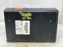 Load image into Gallery viewer, CD CHANGER BMW 740i 750i 1999 99 00 01 - NW136693
