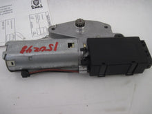 Load image into Gallery viewer, ROOF MOTOR Mercedes ML350 2005 05 - 780993

