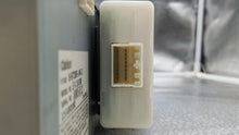 Load image into Gallery viewer, Info-Gps Screen  ISUZU AXIOM 2002 - NW105373
