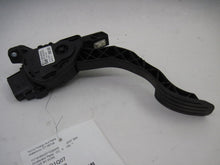 Load image into Gallery viewer, ELECTRONIC PEDAL ASSEMBLY Volvo S80 2007 07 - 786021
