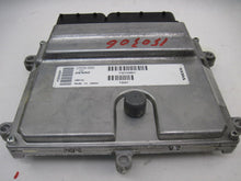 Load image into Gallery viewer, ECU ECM COMPUTER Volvo V40 S40 C30 2007 07 2008 08 2009 09 2010 10 - 786685

