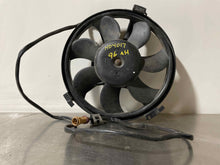 Load image into Gallery viewer, RADIATOR FAN ASSEMBLY Passat 2001 01 02 03 04 05 - NW63630
