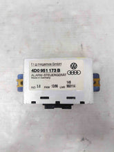 Load image into Gallery viewer, THEFT LOCKING COMPUTER Audi A4 A8 96 97 98 99 - NW28254
