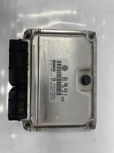 Load image into Gallery viewer, ECU ECM COMPUTER Jetta 2000 00 2001 01 Auto 2.8L - NW62739
