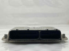 Load image into Gallery viewer, ECU ECM COMPUTER Jetta 2000 00 2001 01 Auto 2.8L - NW62739
