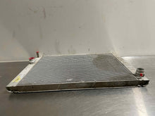 Load image into Gallery viewer, Radiator  BMW ALPINA B7 2007 - NW132045
