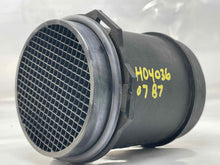 Load image into Gallery viewer, Mass Air Flow Sensor Meter Maf  BMW ALPINA B7 2007 - NW4897
