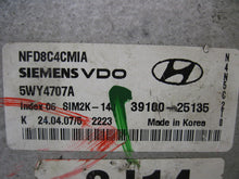 Load image into Gallery viewer, ECU ECM COMPUTER Hyundai Sonata 2006 06 2007 07 - 794019
