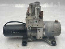 Load image into Gallery viewer, CONVERTIBLE TOP MOTOR Saab 9-3 04 05 06 07 08 09 10 - NW50245
