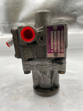 Load image into Gallery viewer, Power Steering Pump  MERCEDES 400 1993 - NW518985

