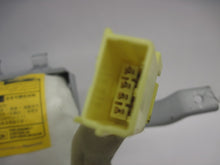 Load image into Gallery viewer, Air Bag FJ Cruiser 07 08 09 10 11 12 13 14 Right - 798550
