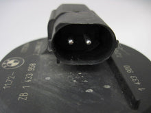 Load image into Gallery viewer, AIR INJECTION PUMP SMOG BMW M5 540i 1999 99 2000 00 2001 01 2002 02 2003 03 - 798731
